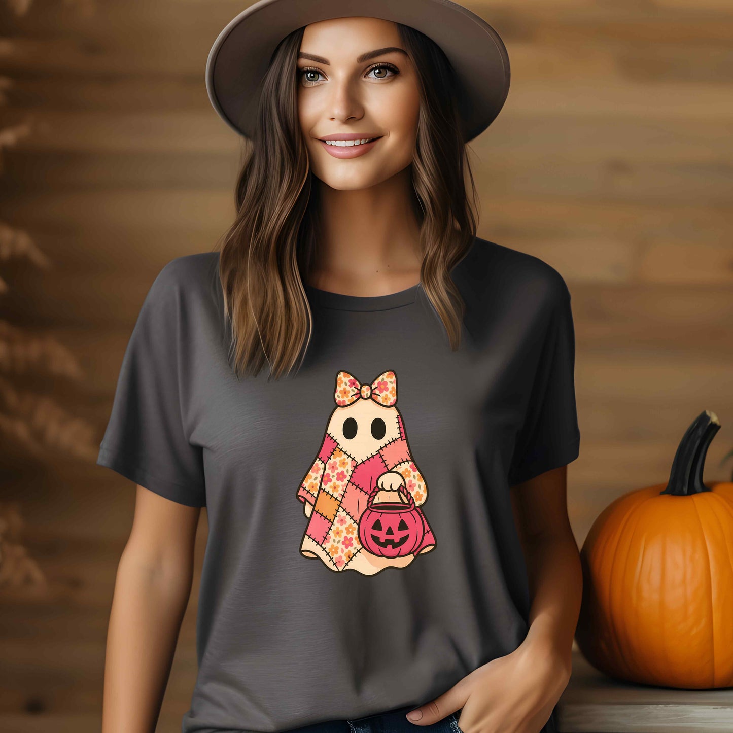 Cute Patchwork Ghost T-Shirt, Cute Halloween Shirt with Floral Quilt and Jack O Lantern, Retro Fall Graphic Tee for Women, Spooky Cute Ghost